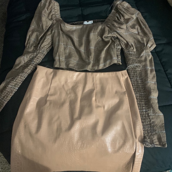 2 Piece Brown Set - Picture 1 of 2